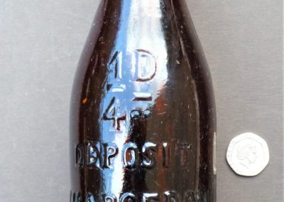R. White Deposit beer bottle